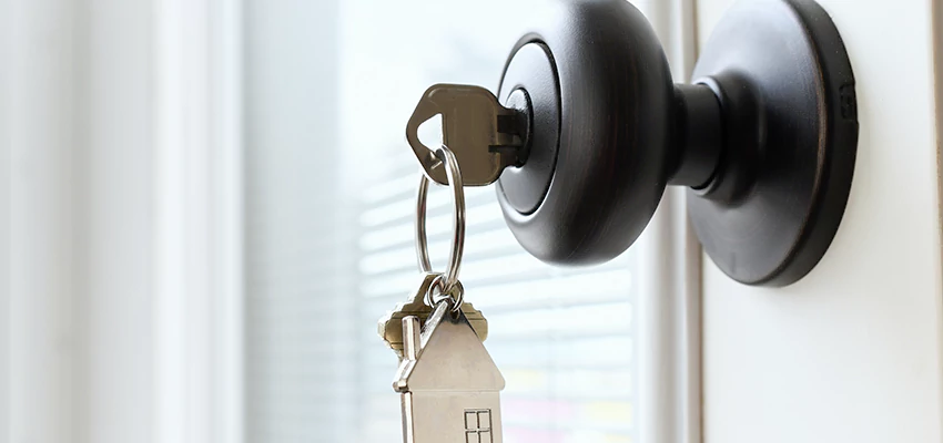 Bifold Door Knob Replacement in Windsor, California